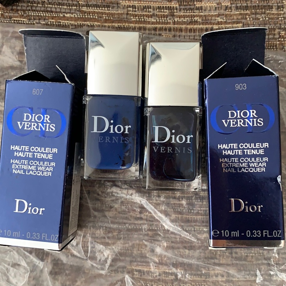 Dior nail polish duo blue and dark blue